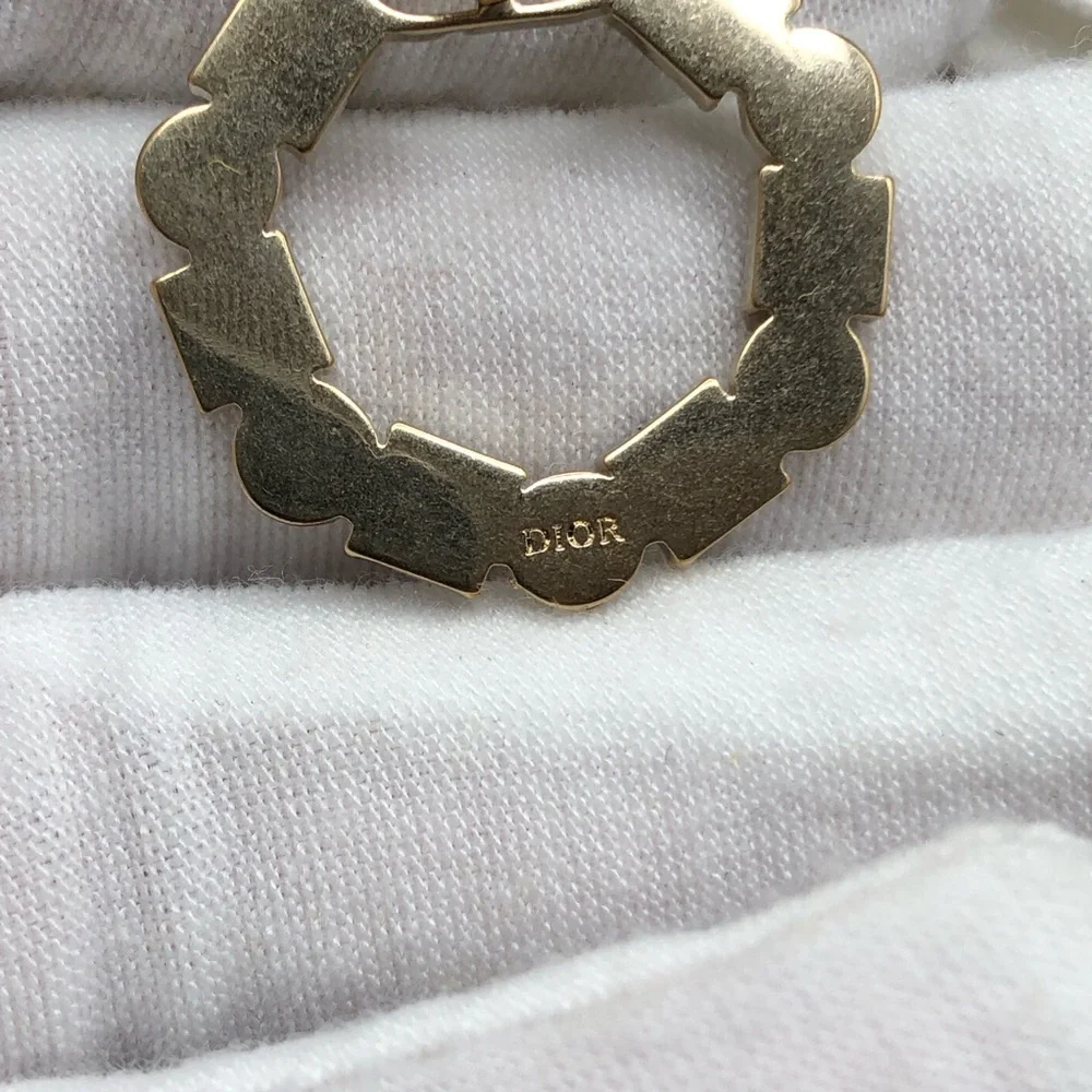 Dior Earrings - Picture 3 of 5